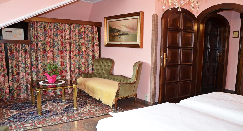 Seehotel Porcia Pörtschach am Wörthersee Extérieur photo