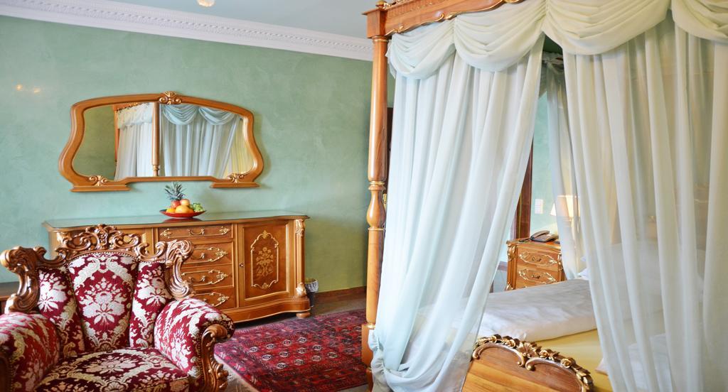 Seehotel Porcia Pörtschach am Wörthersee Extérieur photo